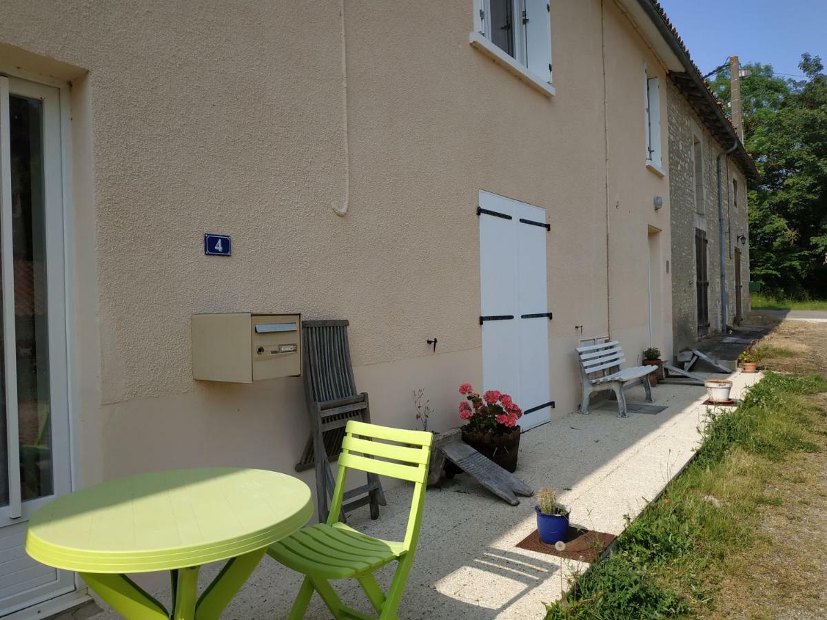 La Maison Du Lavoir Payroux Extérieur photo