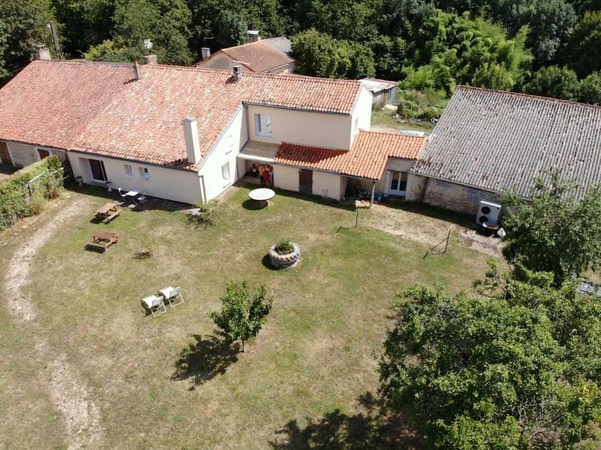 La Maison Du Lavoir Payroux Extérieur photo