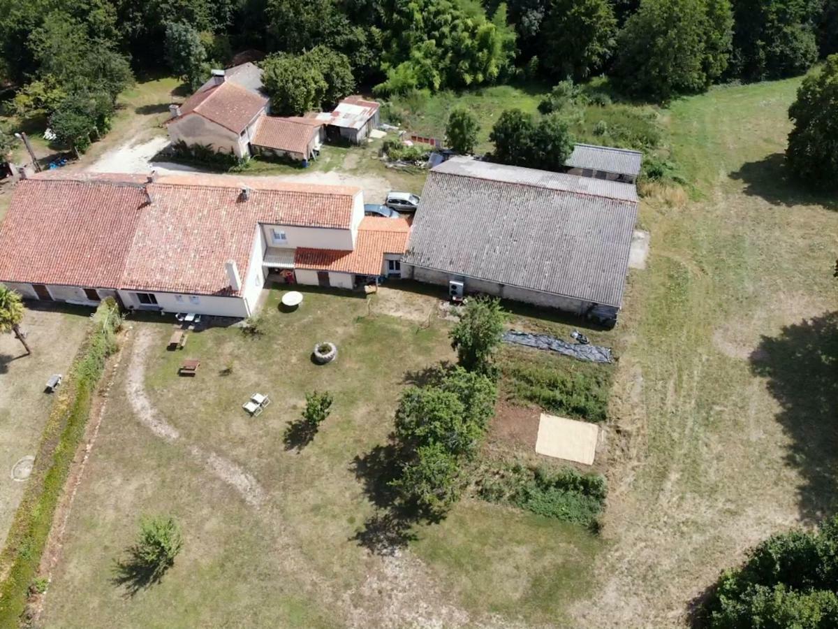 La Maison Du Lavoir Payroux Extérieur photo